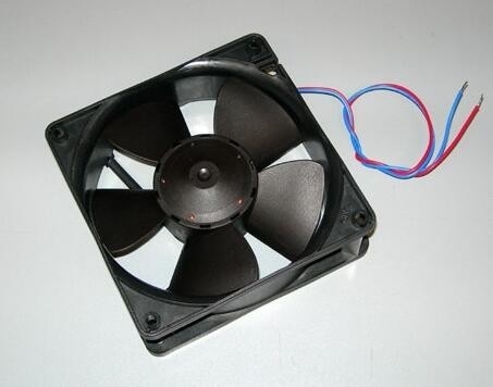 CHINA Fan VENTILATORE 12X12 24VDC H 38M M X RI065 de la pieza de NORITSU QSS2901 Minilab Spart proveedor