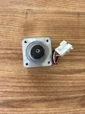 Motor de avance de papel OEM W410494 W410494-01 W410494-02 Pieza de repuesto compatible con minilabs de fotografía digital Noritsu QSS3201 Motor de transporte de papel proveedor