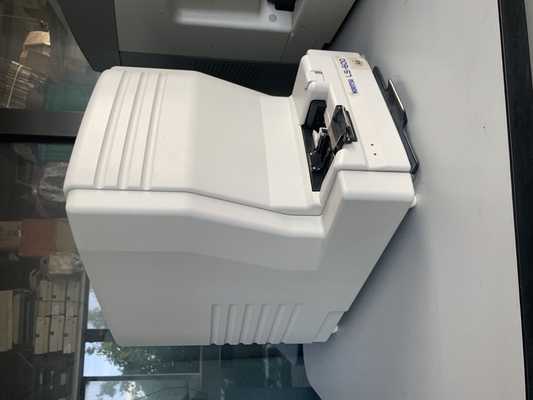 El escáner de película de Noritsu LS600 con el ordenador y el regulador de EZ utilizó proveedor